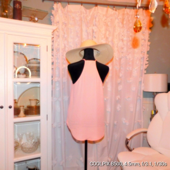 Lily white Size Medium peach color so so soft - Picture 3 of 3